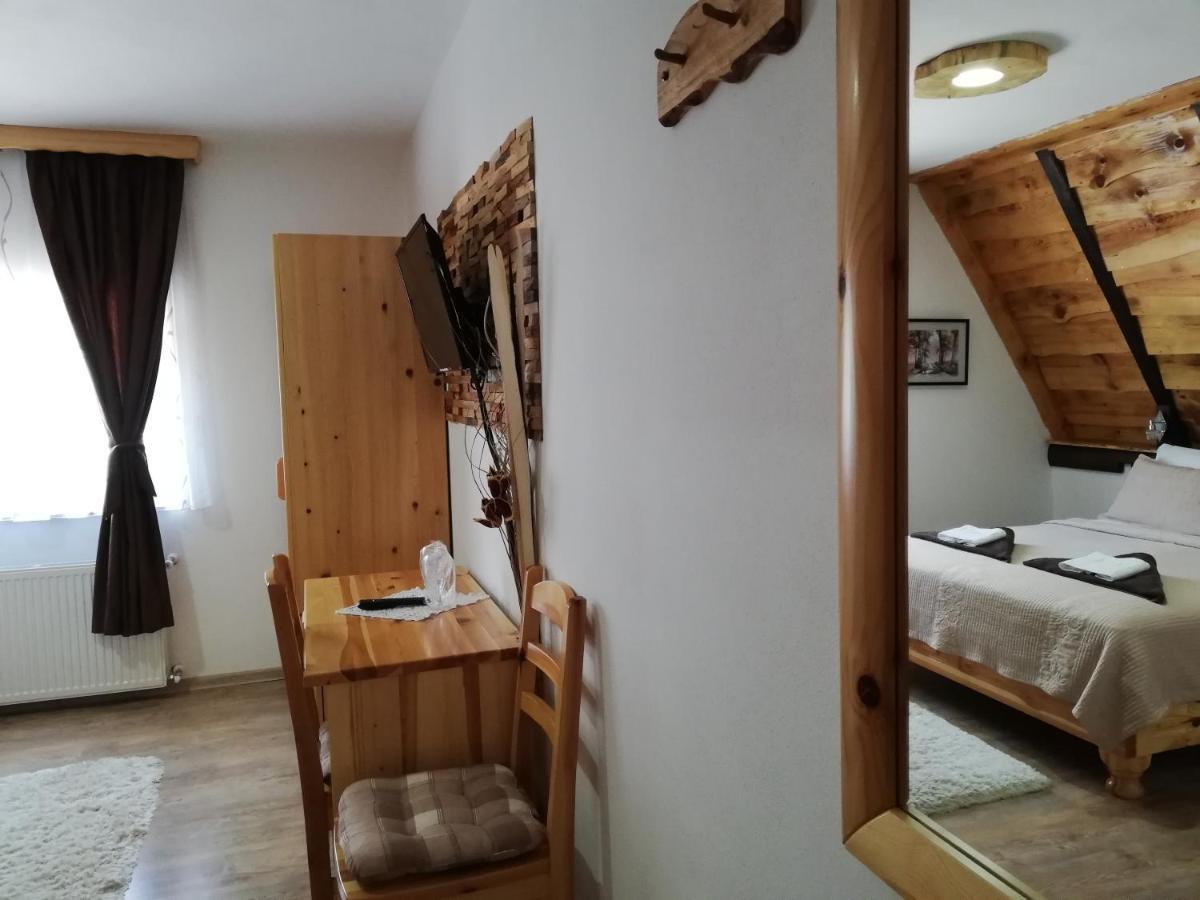 Rustic Lodge Plitvice 1 Плитвицька Єзера Екстер'єр фото