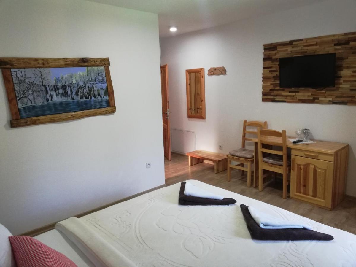 Rustic Lodge Plitvice 1 Плитвицька Єзера Екстер'єр фото