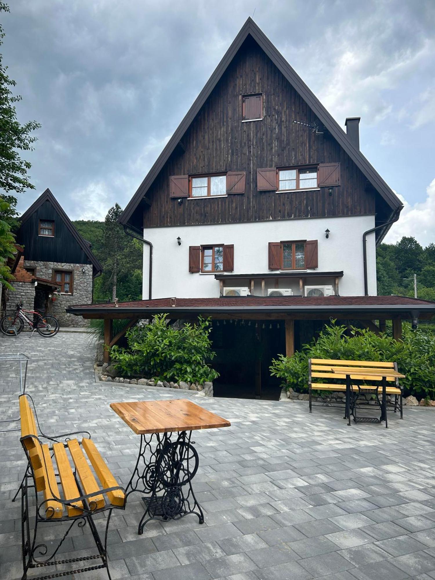 Rustic Lodge Plitvice 1 Плитвицька Єзера Екстер'єр фото