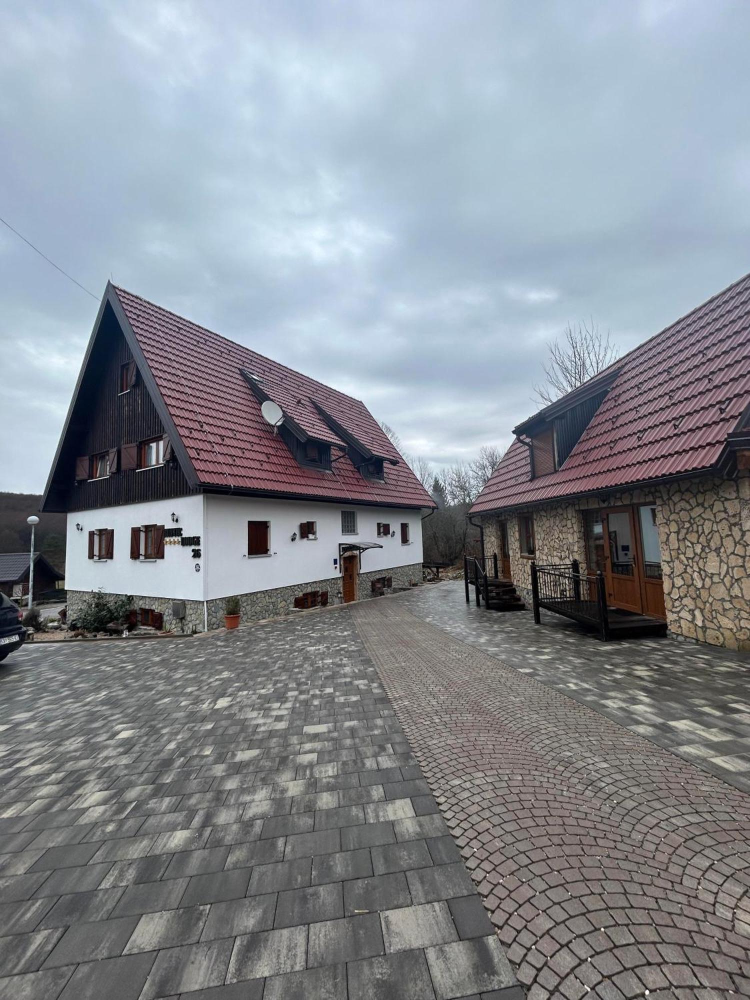 Rustic Lodge Plitvice 1 Плитвицька Єзера Екстер'єр фото